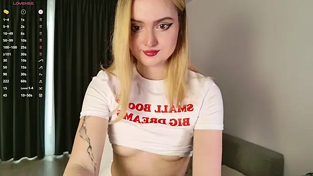 Snapshot of Pinky__Binky chatting on March 16, 2025, 1:06 pm Pinky  Binky online show from March 16, 2025, 1:06 pm