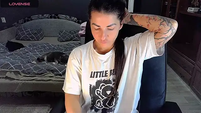 Snapshot of Aria_Dl chatting on January 23, 2025, 12:41 pm Aria Dl online show from January 23, 2025, 12:41 pm