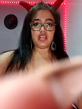 Snapshot of Katrina_The_Kitty chatting on January 8, 2025, 3:51 am Katrina The Kitty online show from January 8, 2025, 3:51 am