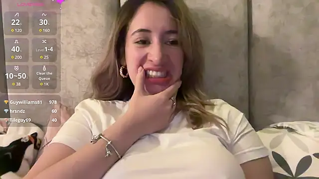 Gabby cruz  online show from December 15, 2024, 7:13 am