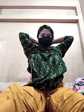 Magical Girl- online show from December 15, 2025, 3:55 am