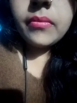 Snapshot of Love-Veronica chatting on February 9, 2026, 6:23 pm Love-Veronica online show from February 9, 2026, 6:23 pm