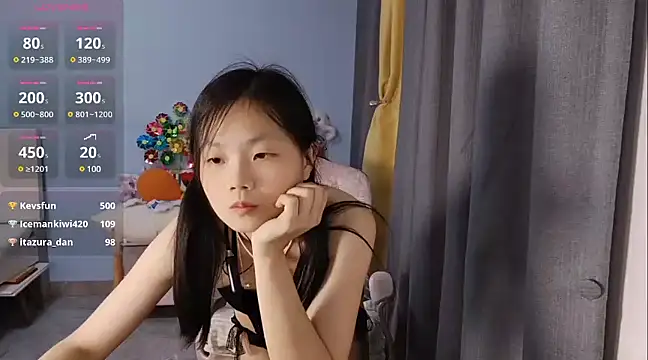 Lena-yyds online show from March 13, 2025, 1:54 am