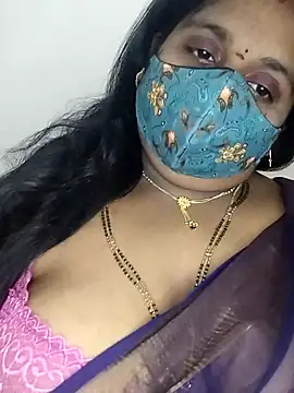 Sexy Radhikaa online show from March 17, 2026, 1:43 am