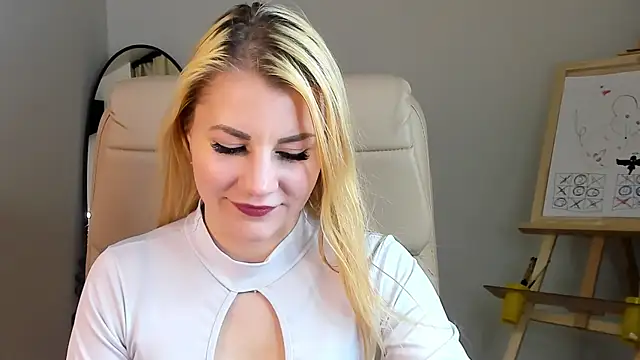 Snapshot of Ver_0nika chatting on December 5, 2024, 12:22 pm Ver 0nika online show from December 5, 2024, 12:22 pm