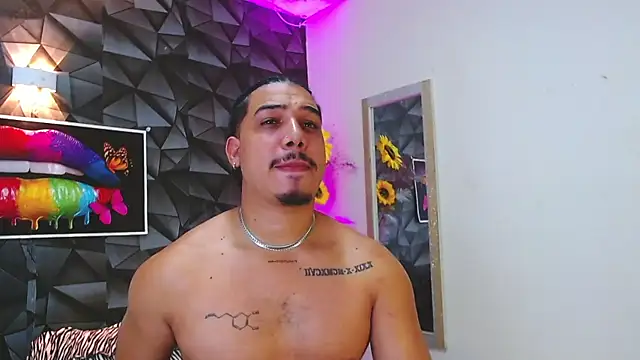 Snapshot of charlys_sex chatting on February 10, 2025, 11:23 pm charlys sex online show from February 10, 2025, 11:23 pm