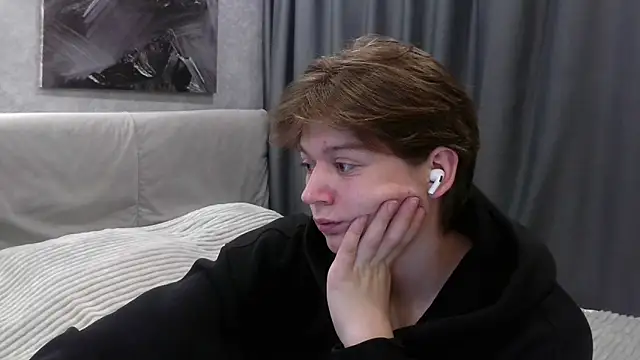 W N G S online show from September 23, 2025, 10:13 pm