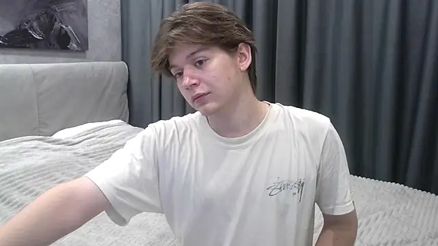 W N G S online show from October 4, 2025, 4:49 pm