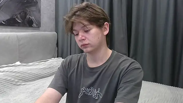 W N G S online show from October 5, 2025, 7:23 pm