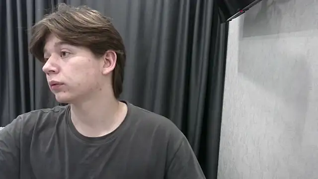 W N G S online show from October 13, 2025, 9:37 pm