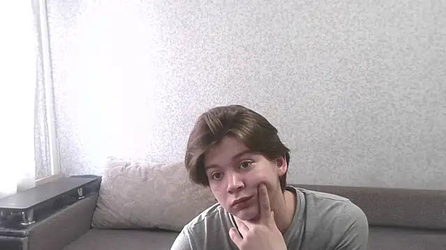 W N G S online show from October 31, 2025, 11:44 am