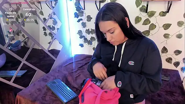 Megan sophia2 online show from February 11, 2025, 1:09 pm