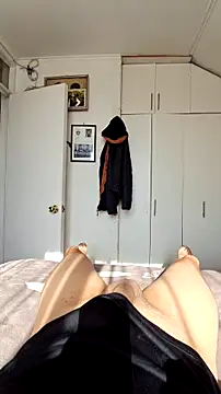 Snapshot of tula_chyk chatting on September 30, 2025, 12:54 pm tula chyk online show from September 30, 2025, 12:54 pm