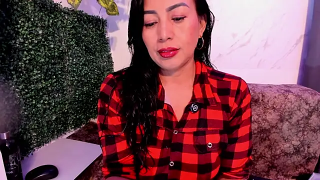 MeleekXXX  online show from April 8, 2026, 8:53 pm