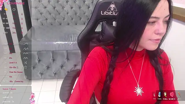 Snapshot of sabrina_jones_t chatting on December 4, 2024, 3:37 am sabrina jones t online show from December 4, 2024, 3:37 am