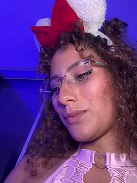 varenkaivanova 22 online show from February 13, 2025, 9:20 am