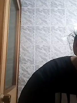 Naomy veracruz  online show from February 27, 2026, 10:15 am