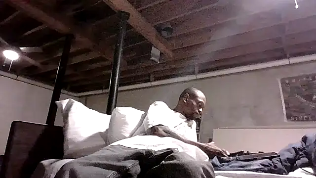 KinGKane84 online show from December 14, 2024, 5:40 am