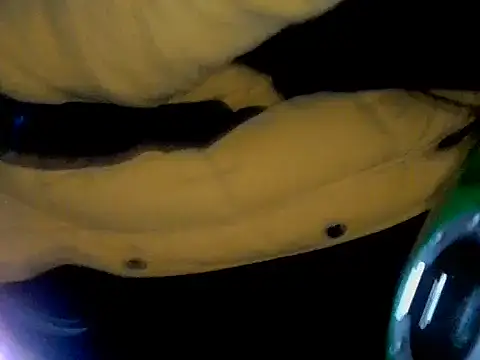 Snapshot of Fuckboy4public chatting on October 6, 2025, 9:18 am Fuckboy4public online show from October 6, 2025, 9:18 am