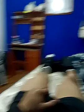 camilo099 online show from December 6, 2024, 5:09 am