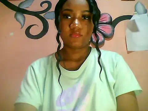 Snapshot of Fariana01 chatting on January 7, 2025, 10:41 pm Fariana01 online show from January 7, 2025, 10:41 pm