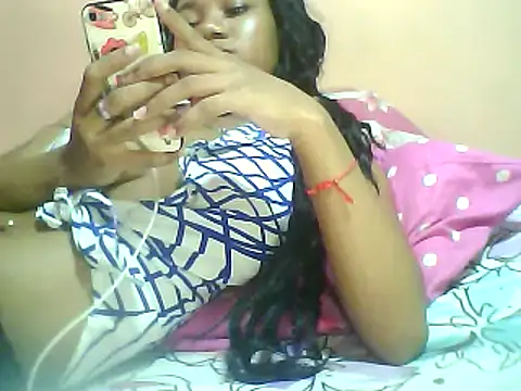 Snapshot of Fariana01 chatting on January 28, 2025, 3:25 am Fariana01 online show from January 28, 2025, 3:25 am