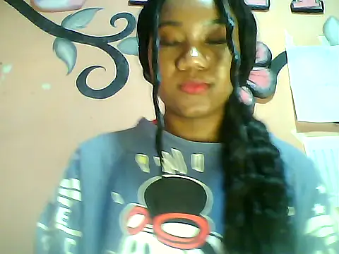 Snapshot of Fariana01 chatting on February 5, 2025, 3:13 am Fariana01 online show from February 5, 2025, 3:13 am