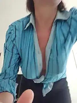 Vagabondainnamorata online show from March 9, 2025, 8:07 am