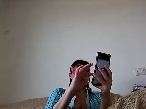 Vagabondainnamorata online show from March 19, 2025, 1:18 pm