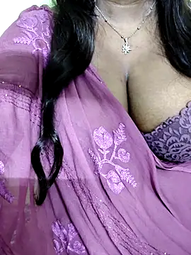 Snapshot of TANIYA-98 chatting on June 5, 2026, 11:43 pm TANIYA-98 online show from June 5, 2026, 11:43 pm