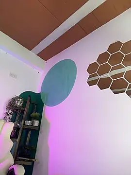 LollaByer online show from January 12, 2026, 7:41 pm