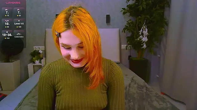 Kleo Godde online show from February 3, 2025, 11:58 pm