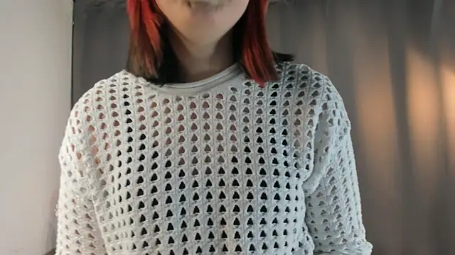 Snapshot of EdlaHatter chatting on December 6, 2024, 3:11 pm EdlaHatter online show from December 6, 2024, 3:11 pm