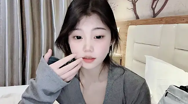 yangyang-1115 online show from February 9, 2025, 2:29 pm