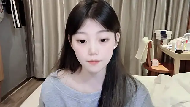 yangyang-1115 online show from February 27, 2025, 2:32 pm