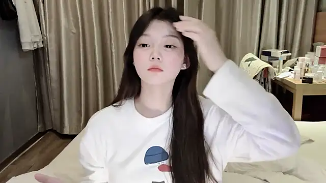 yangyang-1115 online show from March 4, 2025, 12:12 pm