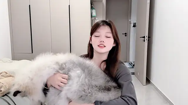 yangyang-1115 online show from October 16, 2025, 4:57 am