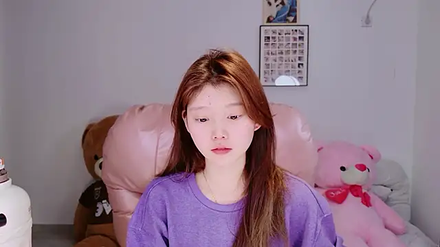 yangyang-1115 online show from April 1, 2026, 4:02 am