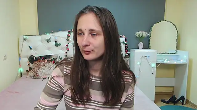 MichelLeee online show from March 30, 2026, 11:22 am