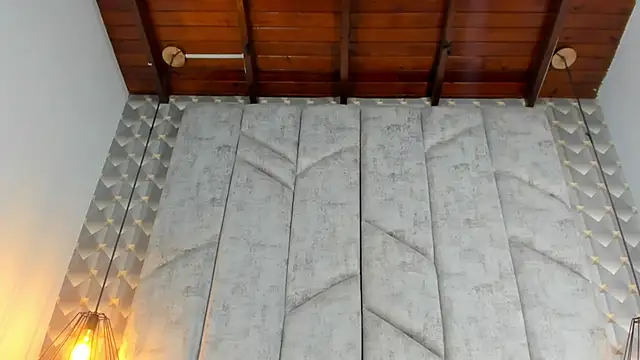 AshleyHill2 online show from April 18, 2026, 2:59 am