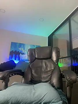 DimitriSullivan  online show from January 19, 2025, 8:39 am