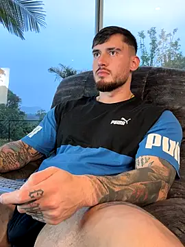 DimitriSullivan  online show from October 22, 2025, 9:58 pm