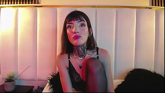 Ameliewitte mjs online show from December 24, 2024, 4:19 pm