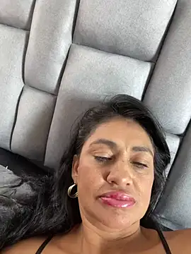 danielax50 online show from February 10, 2025, 8:10 pm