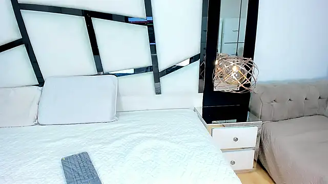 Snapshot of AriannaRussell_ chatting on February 3, 2026, 3:17 pm AriannaRussell online show from February 3, 2026, 3:17 pm