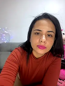 Snapshot of Leyna_Kenet chatting on December 9, 2024, 6:23 am Leyna Kenet online show from December 9, 2024, 6:23 am