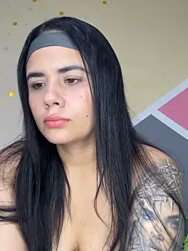 Snapshot of Leyna_Kenet chatting on May 31, 2026, 7:15 pm Leyna Kenet online show from May 31, 2026, 7:15 pm