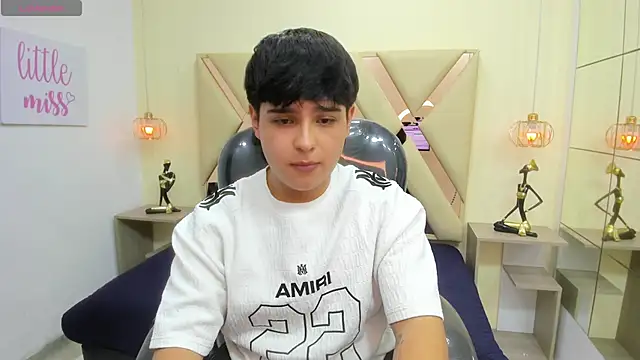 AndrewPherson online show from April 11, 2026, 1:37 pm