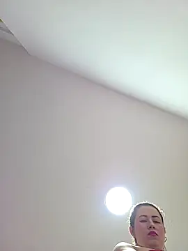 NeredaXxx online show from March 18, 2026, 9:40 pm