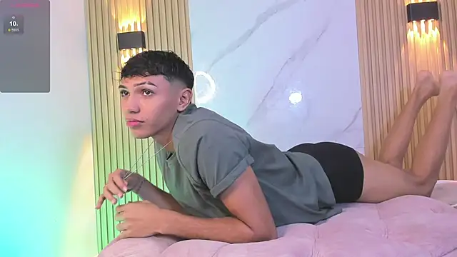 Snapshot of im_sebaslopez chatting on January 16, 2025, 12:34 am im sebaslopez online show from January 16, 2025, 12:34 am